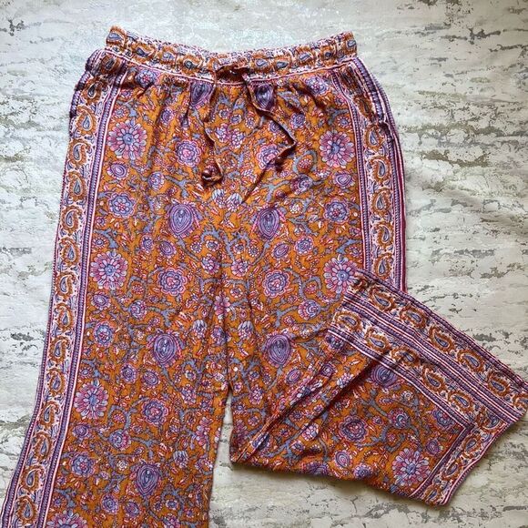 Rachel Roy Paisley Lounge Crop Pants - Picture 2 of 9